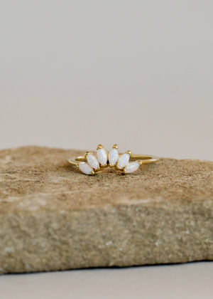 Open image in slideshow, Gold Rings - Opal Crown
