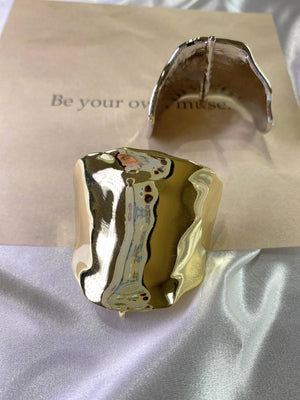 Open image in slideshow, Ponytail Hook/Hair Cuff
