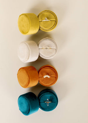 Velvet Jewelry Box - Circle - Cream